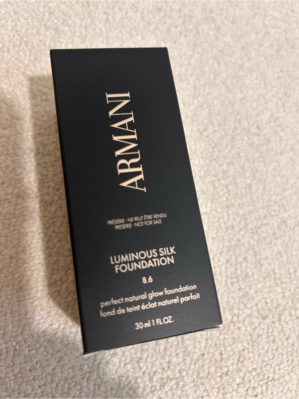 Armani Luminous Silk Foundation 8.6 | New PR Sample | Full Size - Picture 2 of 7